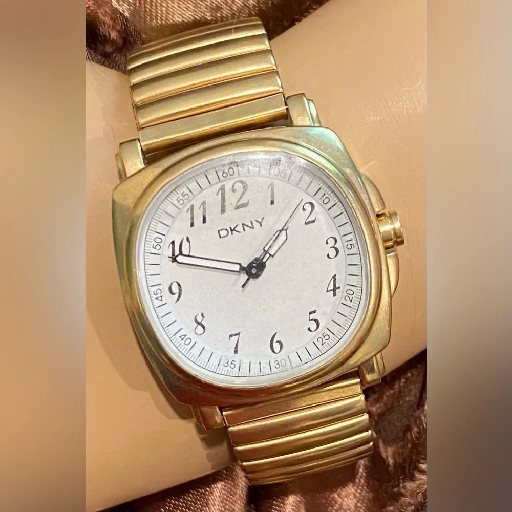 DKNY vintage women’s gold link watch